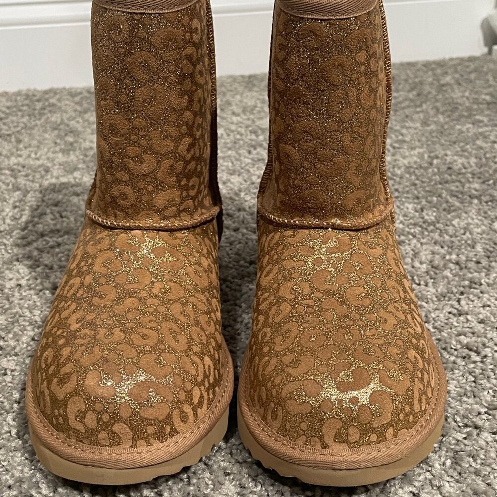 Genuine UGG's- Brand new, never worn